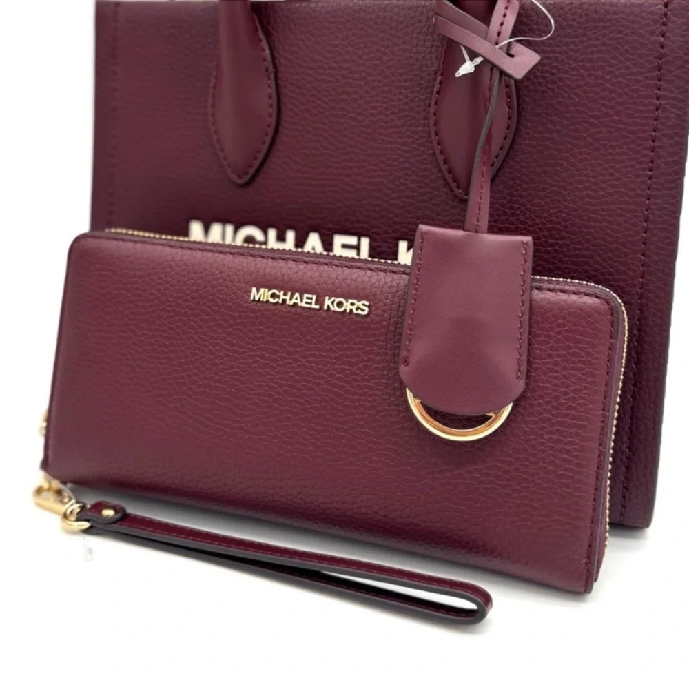 Michael Kors Large Charlotte Tote Bag & Large Continental Wallet Wristlet Black